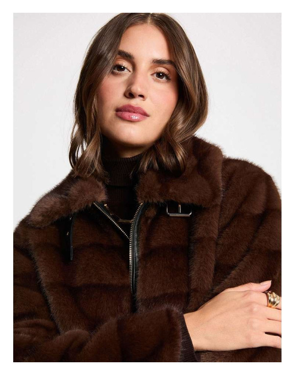 Manteau court en fausse fourrure marron femme