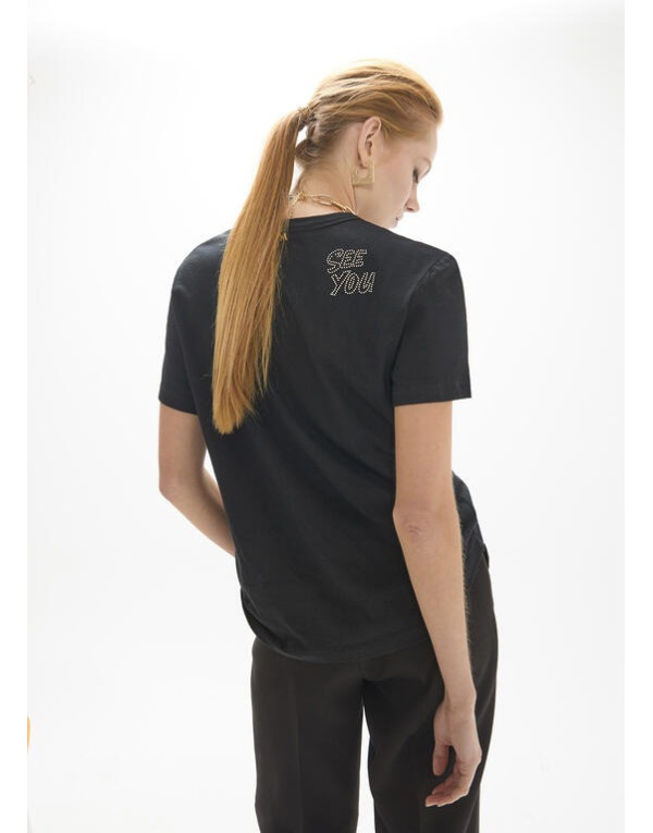 T-shirt noir Lola Casademunt vue de dos