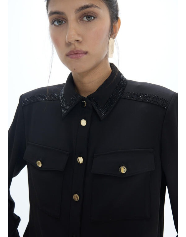 Chemise noire boutons dorés Lola Casademunt