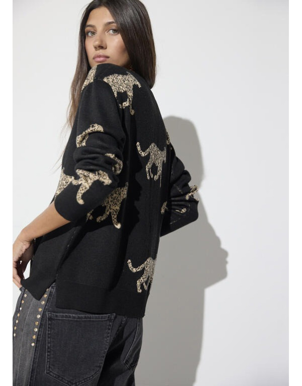 Pull léopards Lola Casademunt vue de dos