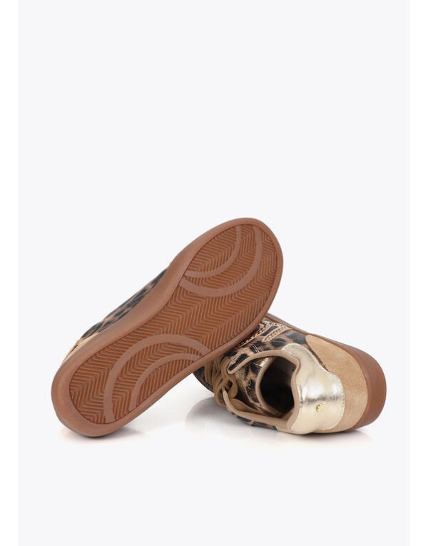 Sneakers léopard camel et doré Lola Casademunt vue dessous