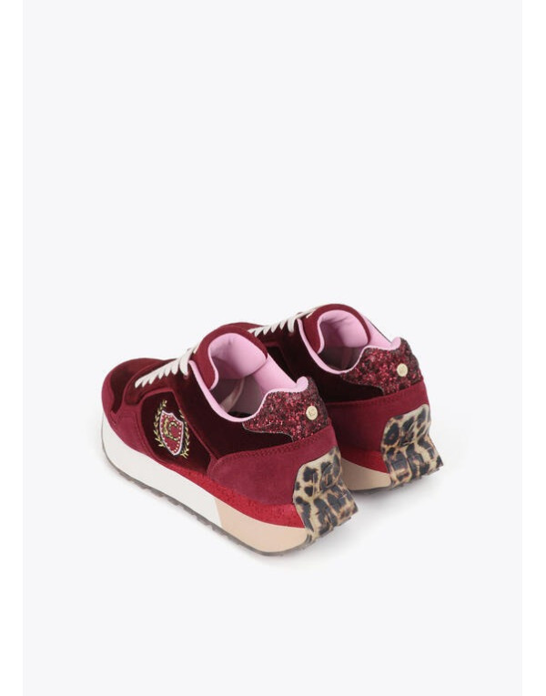 Baskets plateforme bordeaux en cuir à écusson bijou Lola Casademunt