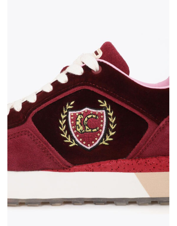 Baskets plateforme bordeaux en cuir à écusson bijou Lola Casademunt