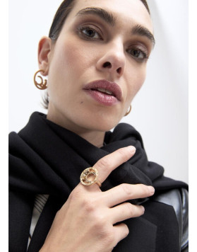Bague dorée logo animal texturé Lola Casademunt